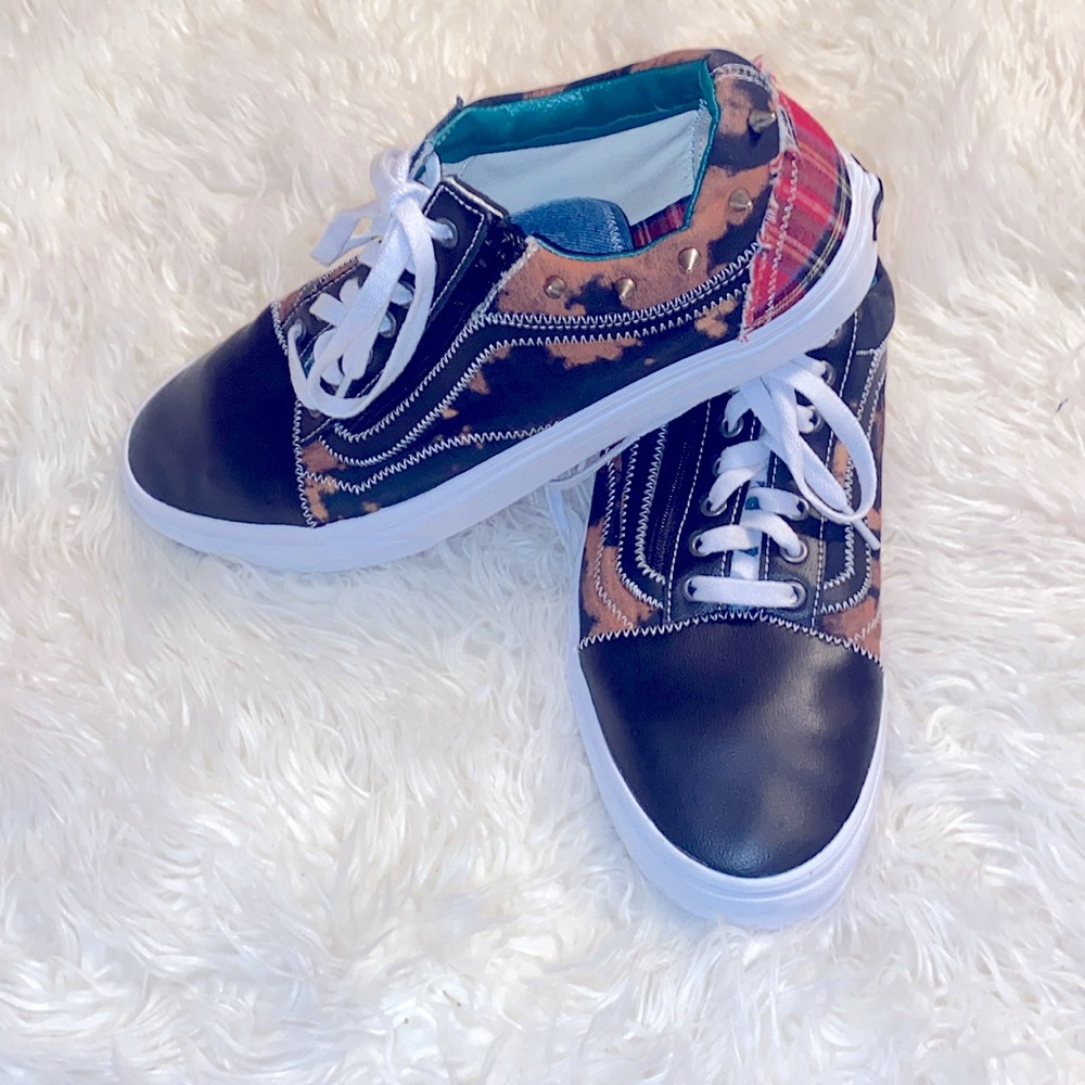 VANS SUPER UNIQUE LEOPARD AND PLAID PRINT SNEAKER